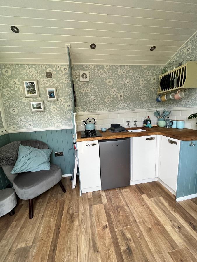 The Hazel Hut Villa Westport Exterior photo